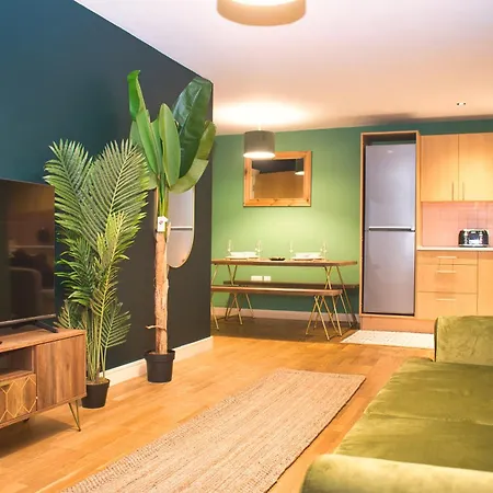 Spacious City Centre Apt - Free Parking - Ao Arena Manchester Buitenkant foto