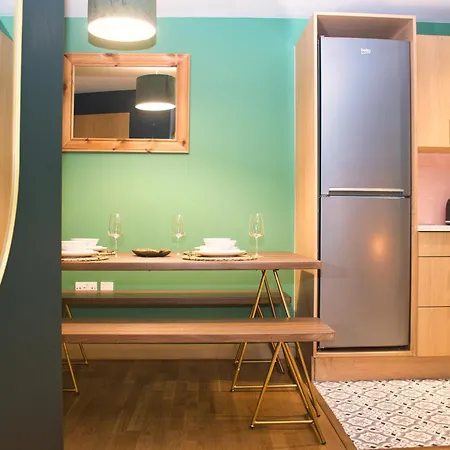 Spacious City Centre Apt - Free Parking - Ao Arena Manchester Buitenkant foto