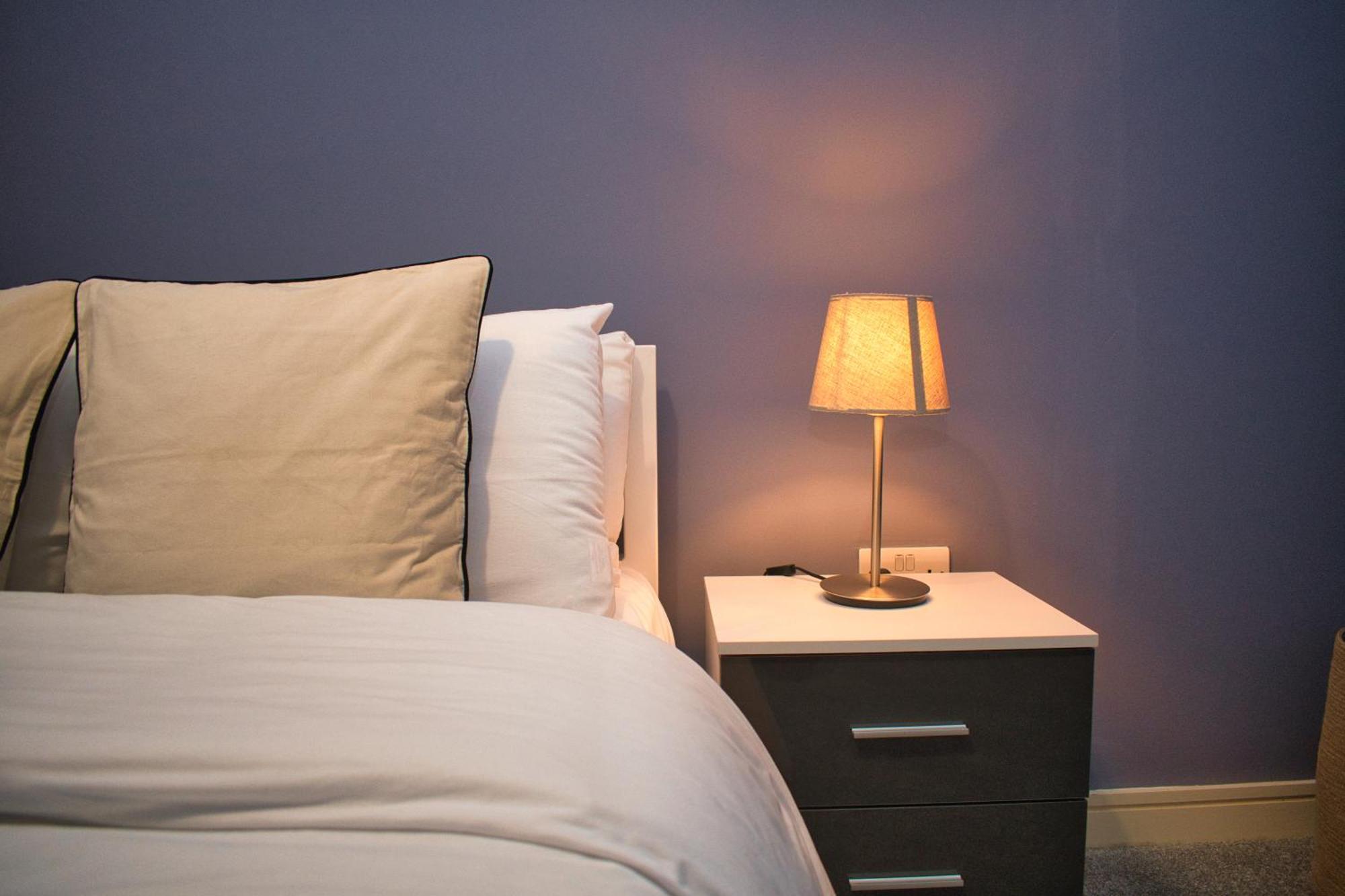 Spacious City Centre Apt - Free Parking - Ao Arena Apartment